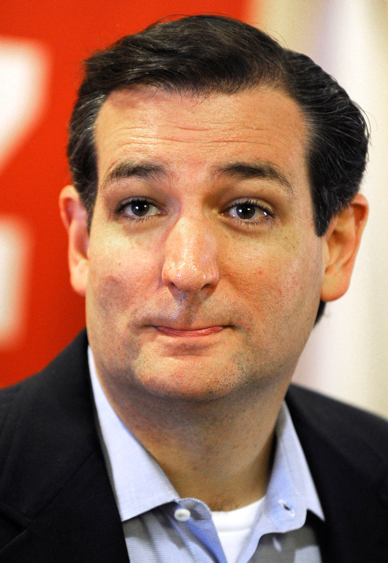 Illustration for article titled Why Don't Ted Cruz's Clothes Fit Him?